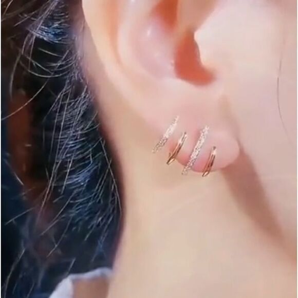 Riley Watson Solo Symphony Earrings - Gold / 4 Layers - Diamond! - Picture 5 of 5